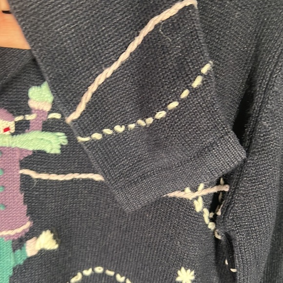 Vintage Embroidered winter sweater - Picture 4 of 5